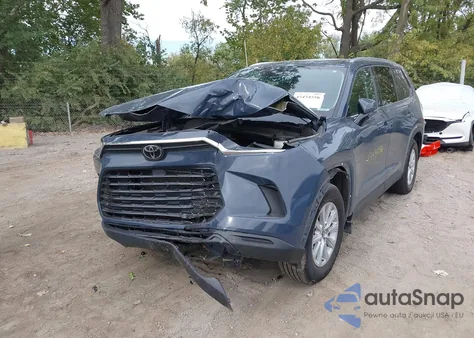 2024 Toyota Grand Highlander Xle z USA, uszkodzony, nr VIN 5TDAAAB51RS052666